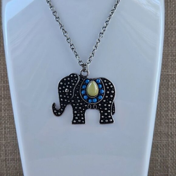 Decree ELEPHANT Pendant Necklace Fashion Jewelry NWT - Picture 10 of 11